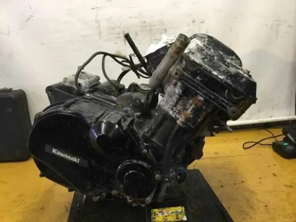 Двигатель кавасаки ззр 1100. Kawasaki ninja 1400 двигатель. Двигатель кавасаки кх 85. Zzr 400 двигатель. Двигатель zx10.