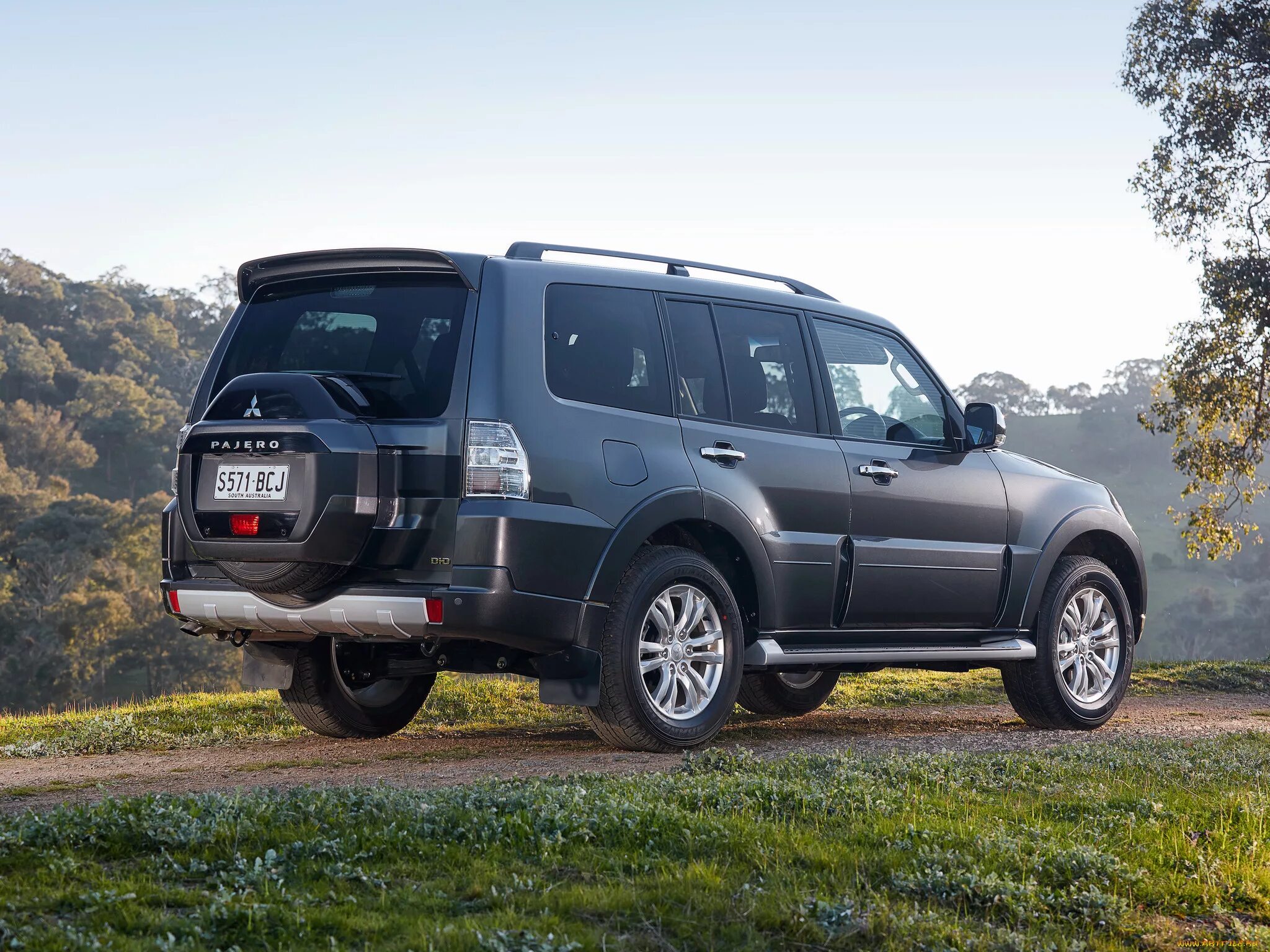 Mitsubishi Pajero. Mitsubishi Pajero 4. Паджеро 4 новый. Митсубиси Паджеро 2014. Mitsubishi pajero фото