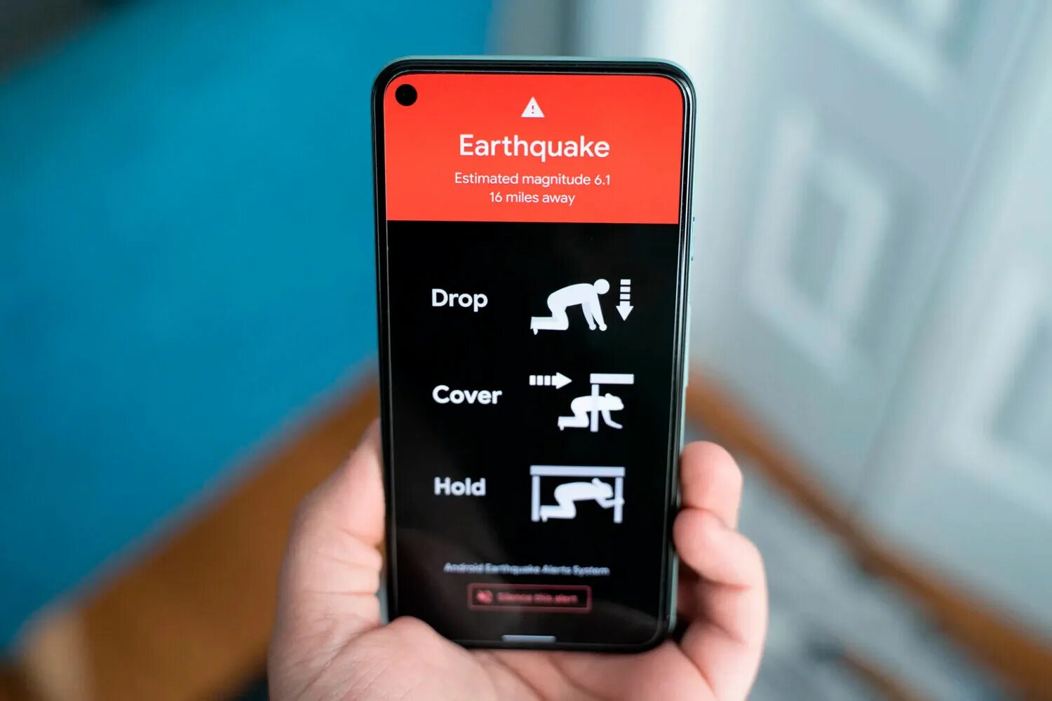 Землетрясение андроид. Оповещение о землетрясении андроид. earthquake alerts system. отладчик на мобильном устройстве. оповещение о землетрясении google.