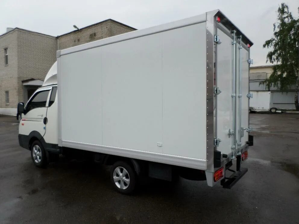 Фургон с рефрижератором hyundai porter ii, 2017 размер шины. Портер 2 рефрижератор. Хундай-портер2 рефрижератор. Hyundai porter 2 рефрижератор. Портер 2 рефрижератор.