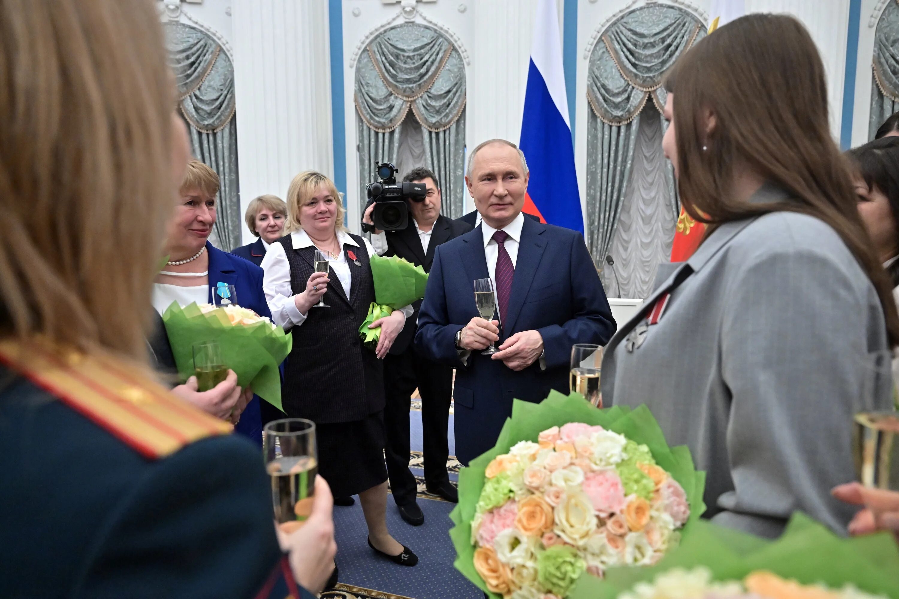 Вручение наград. Награждение президентом. Церемония награждения в Кремле.
