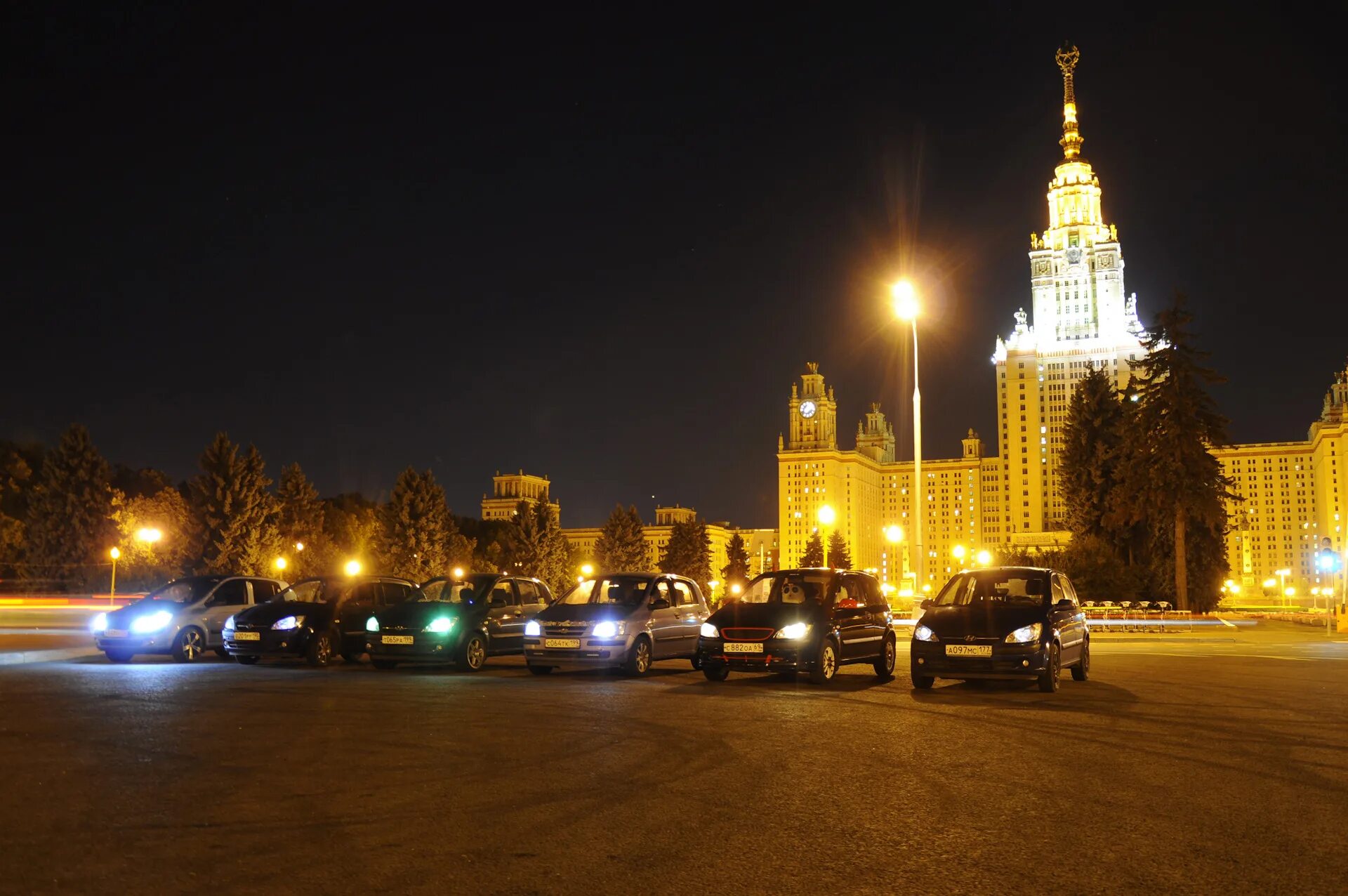 Покатушки москва. Ночные покатушки Москва. Покатушки по ночной Москве. Ночная Москва 2001. Ночная Москва Urus.