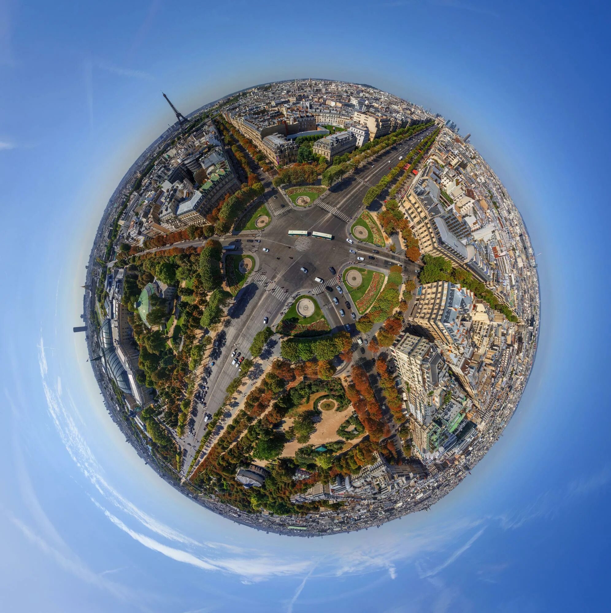 Самый большой город на земле. Сферическая панорама. Сферическая панорама 360. Круглый город. Круглая панорама.