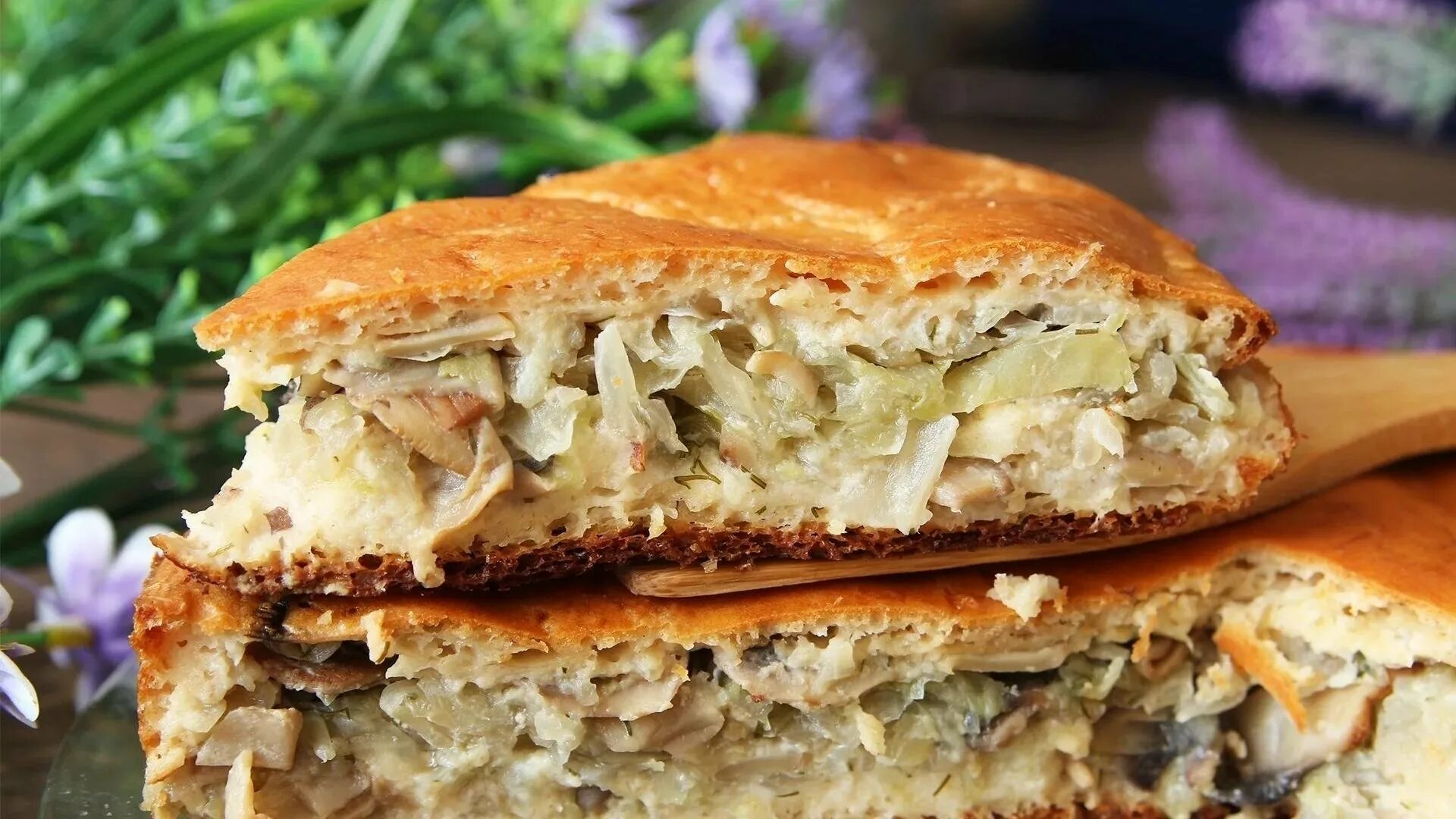 Лучший рецепт пирога с капустой. Кухня наизнанку заливной пирог с капустой. заливной пирог с капустой и грибами. капустный пирог кето. пирог с капустой и грибами.