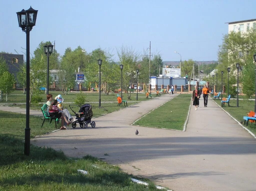 Самарская область г похвистнево. Парк Юбилейный Похвистнево. Парк Юбилейный город Похвистнево Самарской области. Похвистнево парк Дружба. Похвистнево сквер.