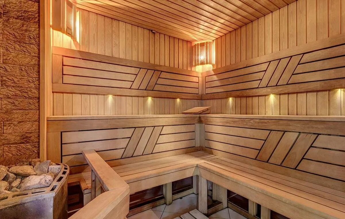 Финская баня парилка. Внутренняя отделка бани. Финская сауна парилка. Отделка парилки. Баня вид внутри.