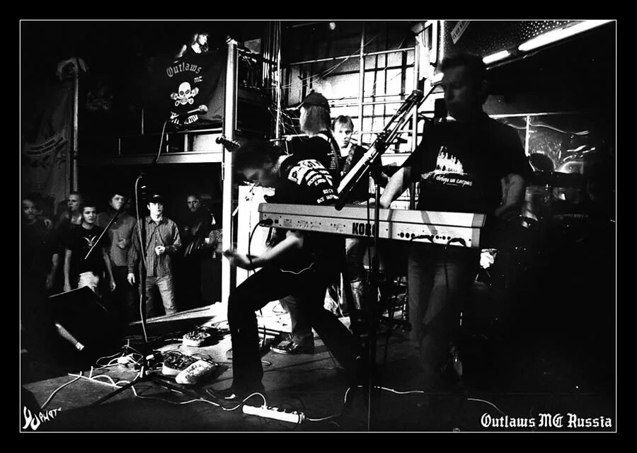 Монгол шуудан черный анархист. Песня черного анархиста. Монгол шуудан песня белого анархиста. Паровоз-анархия монгол. Песня чёрного анархиста монгол шуудан.