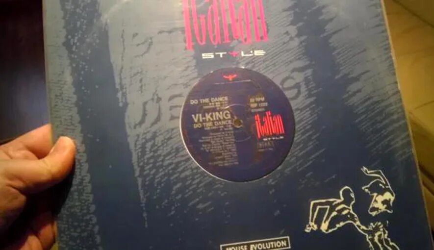 Trivial Voice - Dance to the Beat (Vinyl) (1993). Vi king