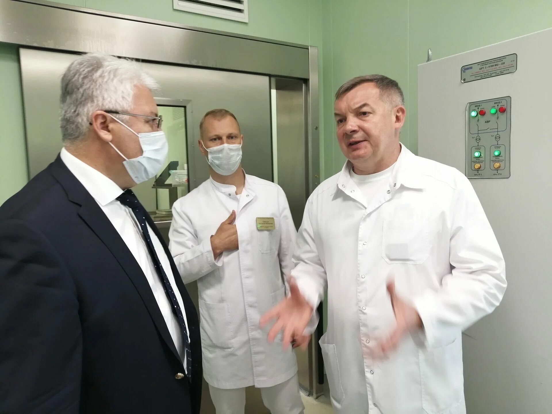 врачи из питера. хирурги госпиталя ветеранов войн. врачи ркгвв грозный. хирурги госпиталя ветеранов войн. новая российская больница.