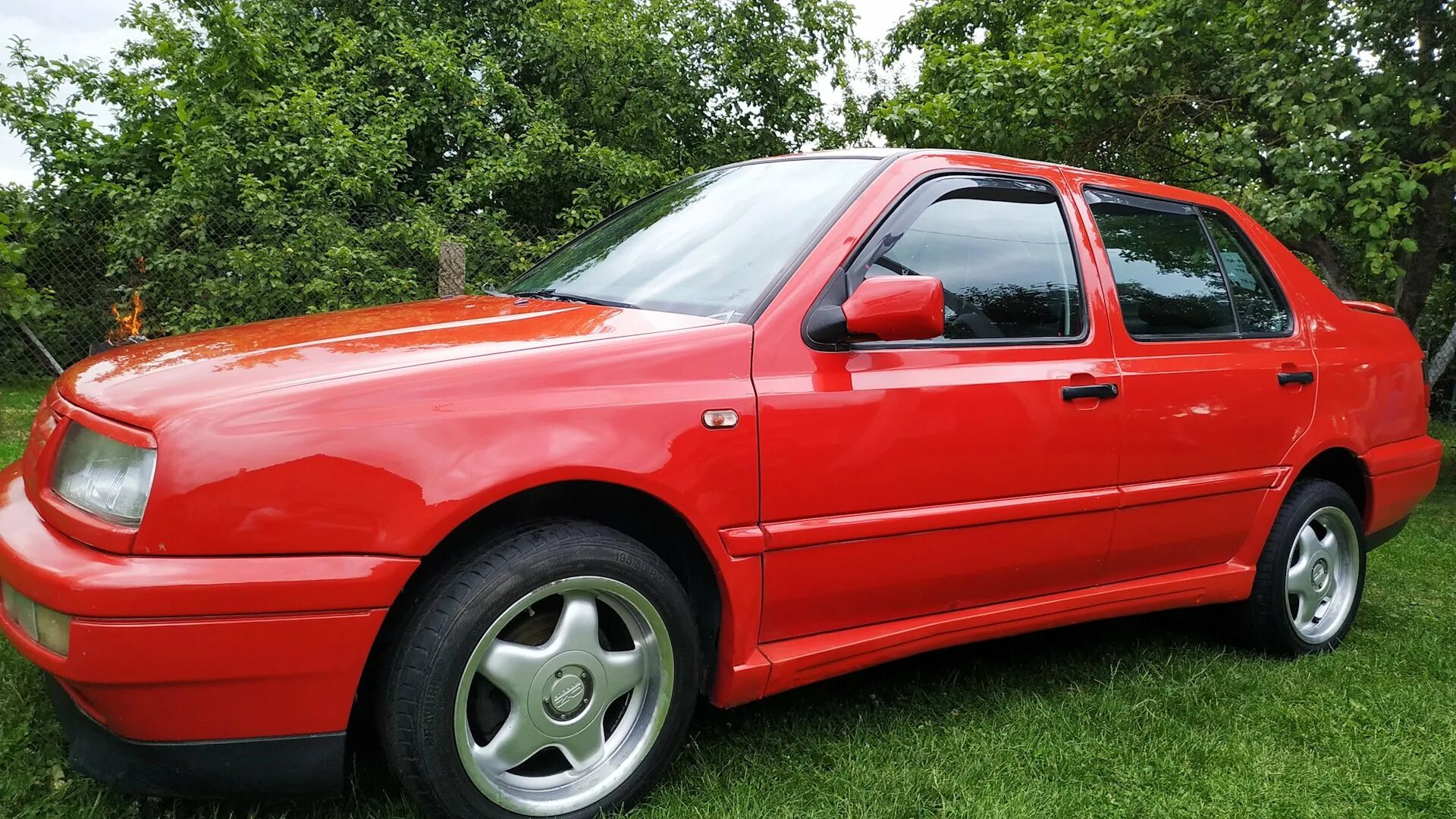 Volkswagen 1994. VW Vento 1993. Фольксваген Венто 1. Фольксваген Венто 1986. Фольксваген Венто 2002.