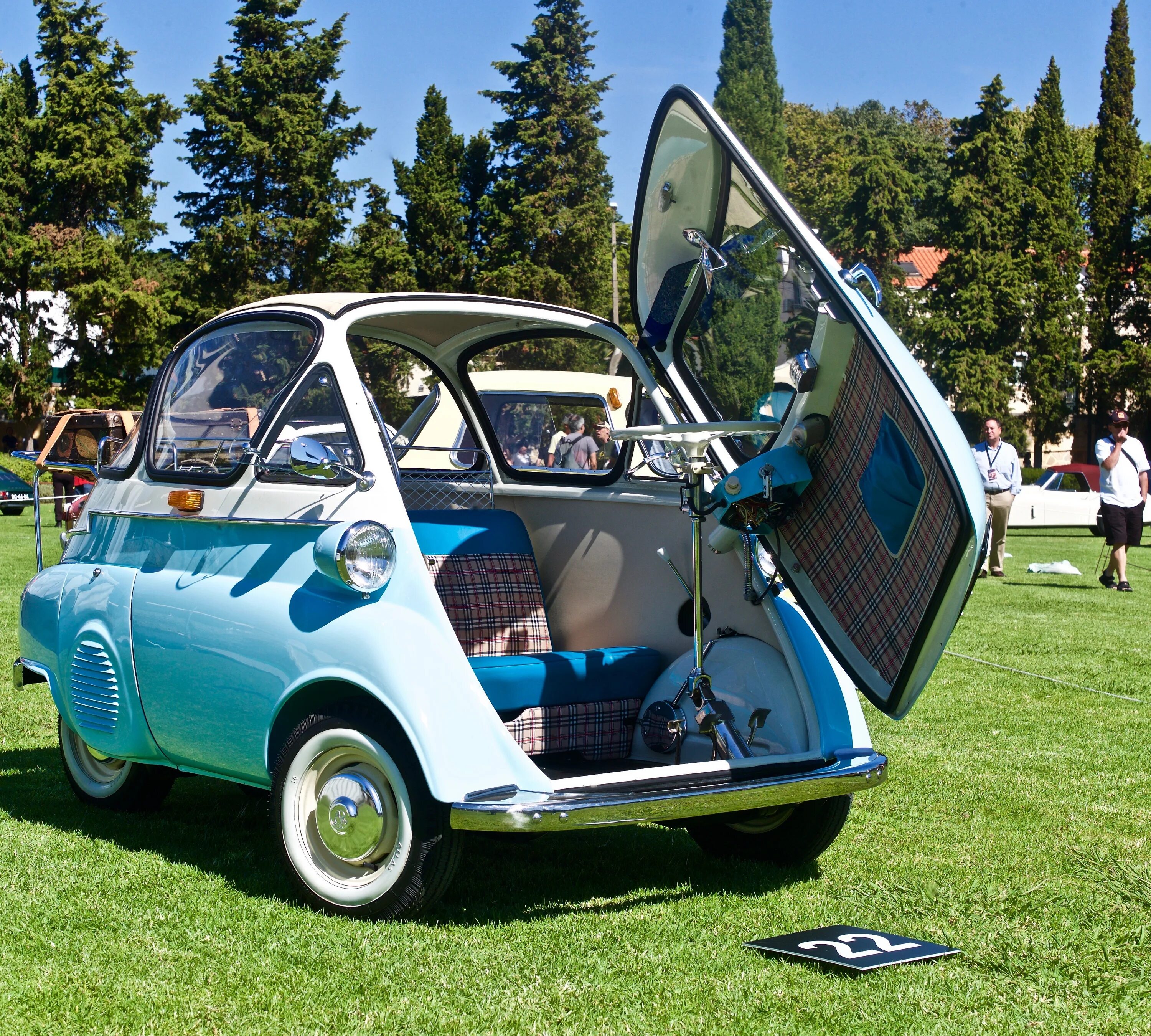 BMW Isetta. БМВ Изетта 600. BMW Isetta 300. BMW Isetta 300 1955.