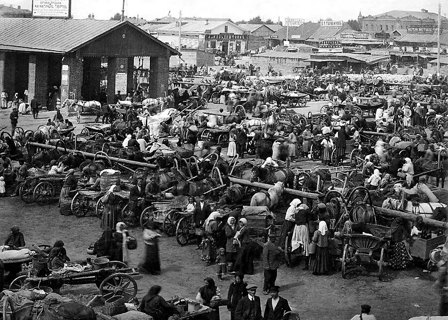 Революция 1917 в новосибирске. Базарная площадь Новониколаевск. Новобазарная площадь Новониколаевск. Площадь Ленина Новосибирск до революции. Новониколаевск 1917.