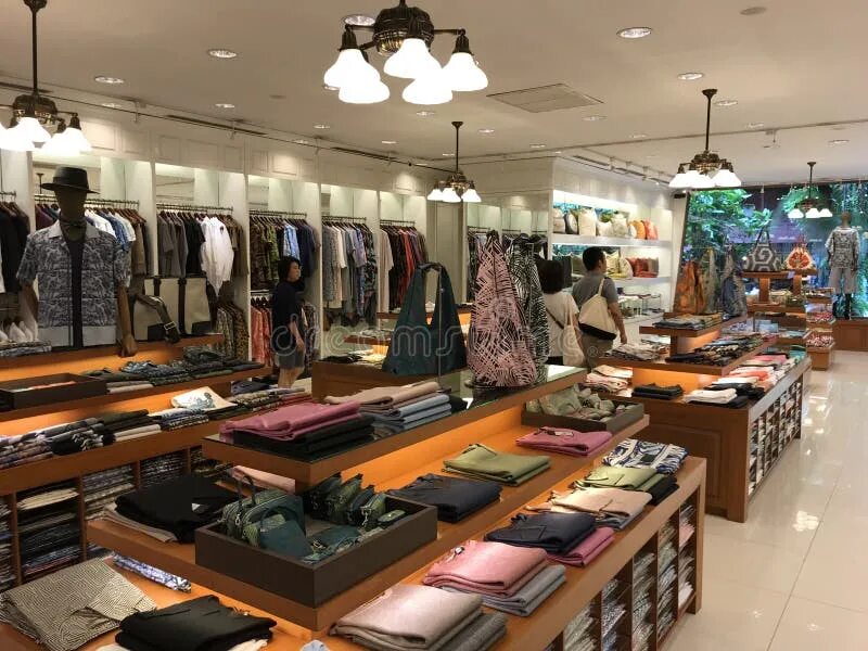 Factory outlet паттайя. Джим магазин. Джим томпсон таиланд шелк. Jim thompson одежда. Jim thompson сумки.