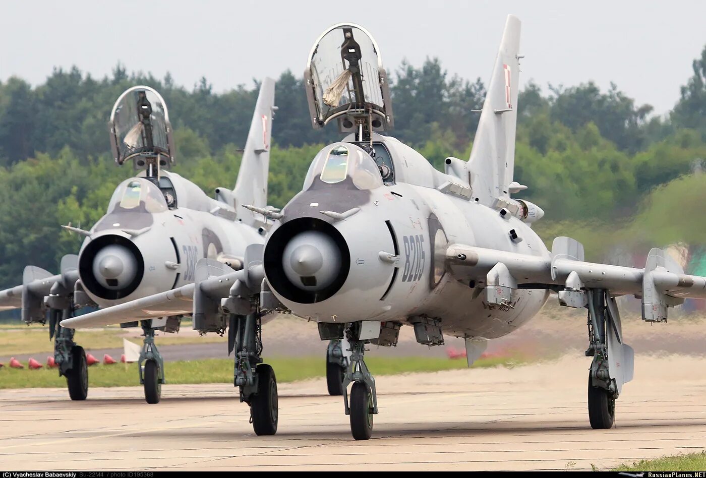 Сухой 22. Су22 истребитель. Су-17 истребитель-бомбардировщик. Су 24 воронеж балтимор. Су 17.