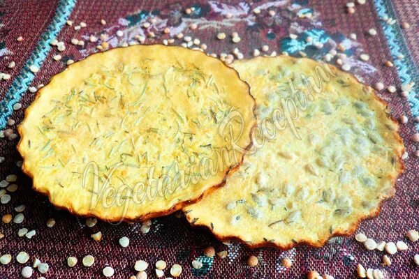 Рецепт лепешек из гороховой муки. Лепешка с кунжутом. Рецепт лепешек из гороховой муки. Лепешки из гороховой муки на сковороде. Лепешка с кунжутом.