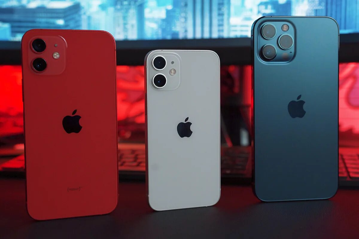 Какая последняя версия айфон 11. Iphone 13. поддельный айфон 12 мини. самый автономный iphone. айфон 12 красный.