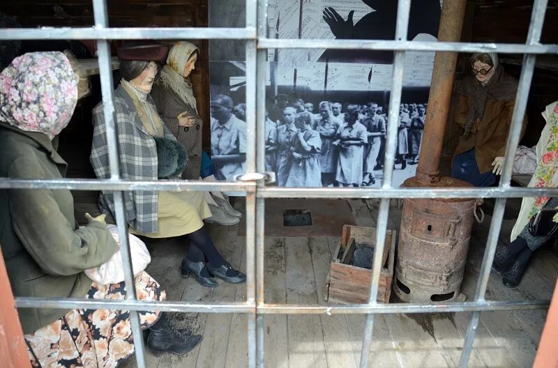 Сталинский лагерь алжир. Акмолинский лагерь алжир. Акмолинский лагерь жён изменников родины. Алжир лагерь жен изменников родины музей. Акмолинский лагерь жён изменников родины (а.