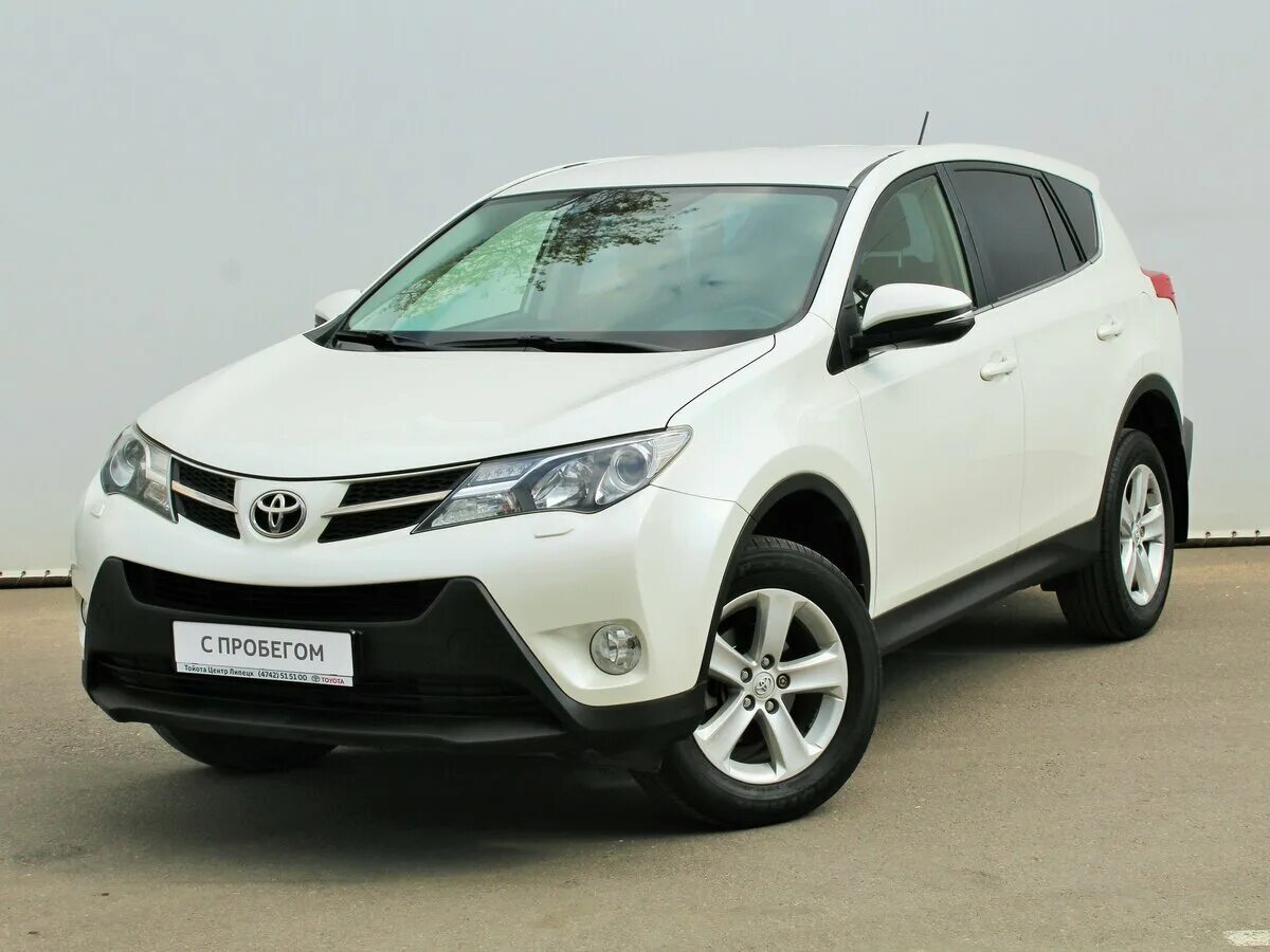 Куплю авто раф 4. Тойота рав 4 белая. Toyota rav4 2013 белая. Тойота рав 4 2013 года. Тойота рав 4 2013 белый.