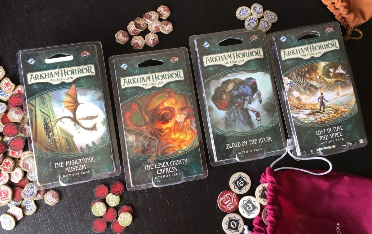 Arkham Horror Card game. Аркхем Лавкрафт настолка игра. Карточный ужас Аркхэма. Ужас Аркхема карточная плеймат. Ужасы аркхема настольная