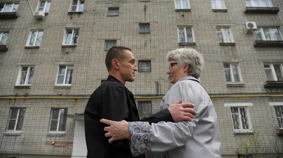 Экс лет. Отсидела 15 лет.