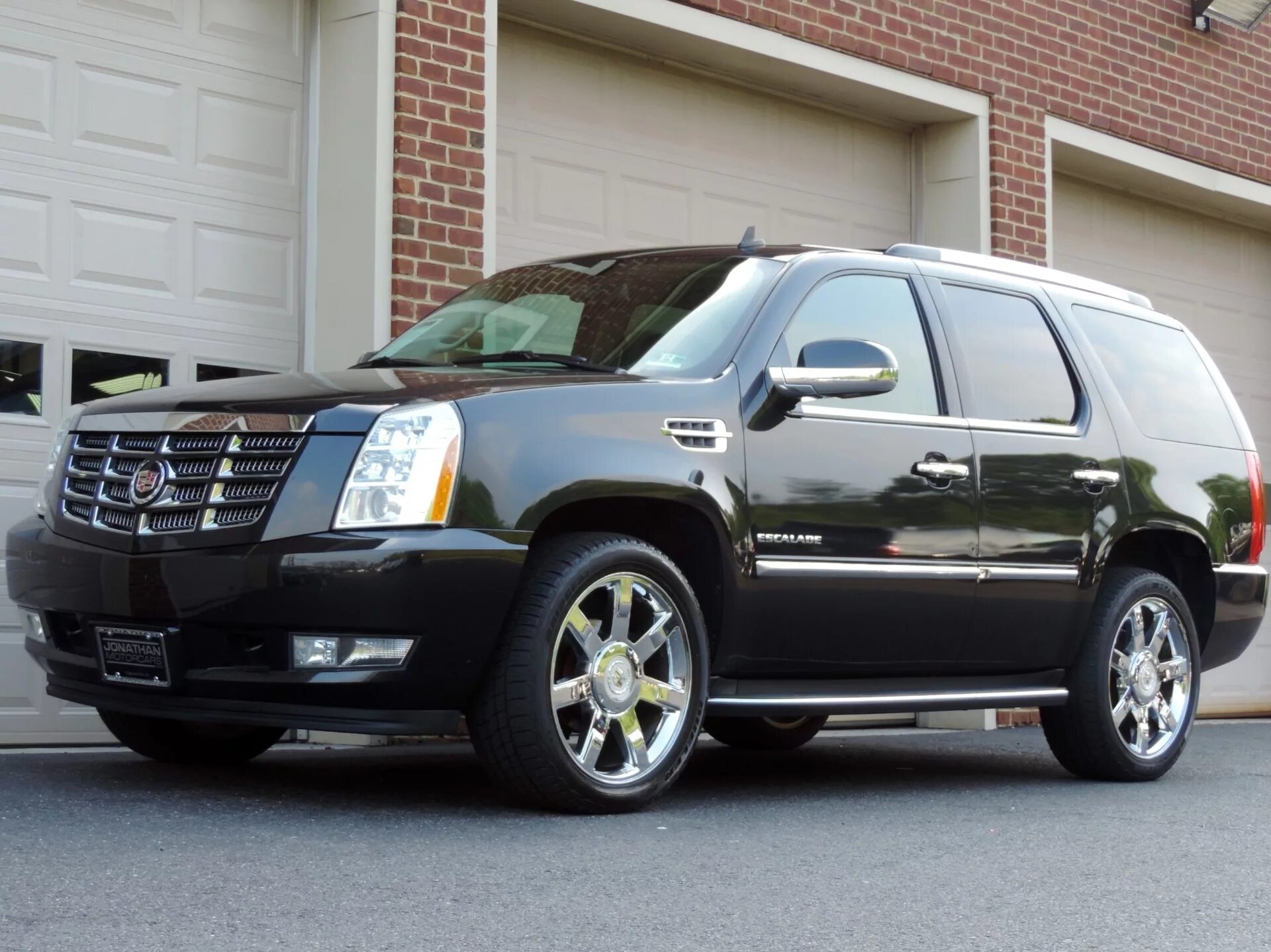 Nissan escalade - BestChehol.ru