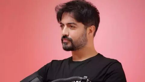 Yalangoch ayollar osilgan