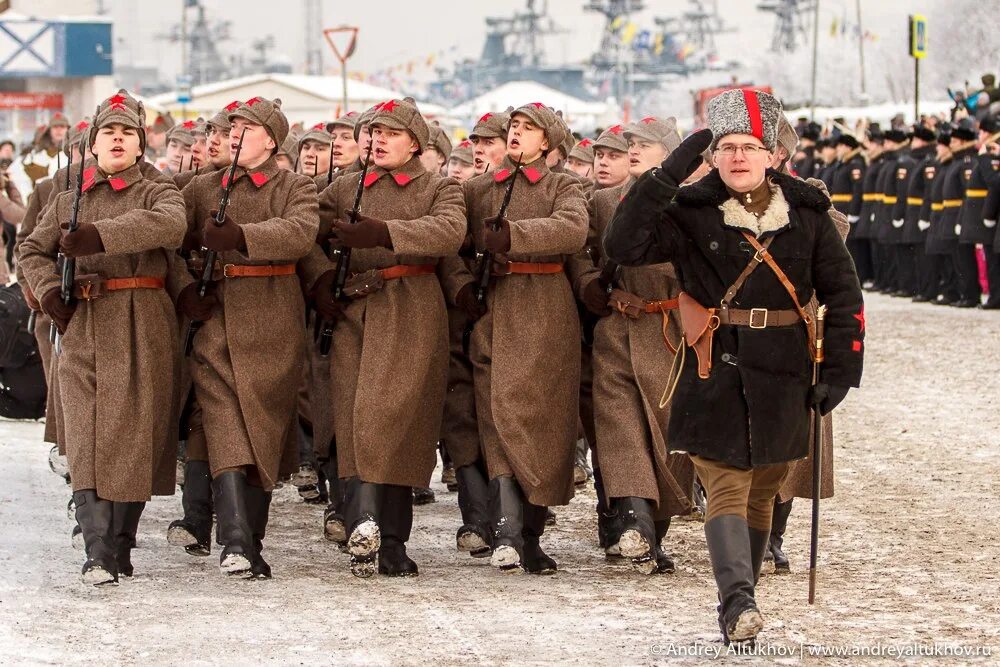 Красная армия стала советской в каком. Красная армия. Рабоче-Крестьянская красная армия. Рабоче Крестьянская армия. Ряды красной армии.