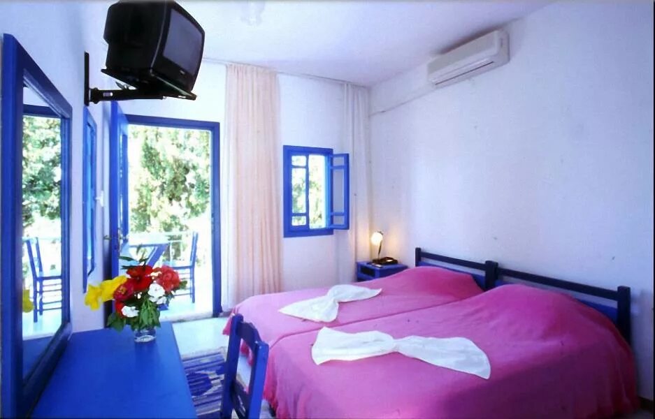 Отель le bleu hotel&resort 5. Блю хотел. Блю хотел. Блю хотел. Istanbul blue hotel beyazit 4*.