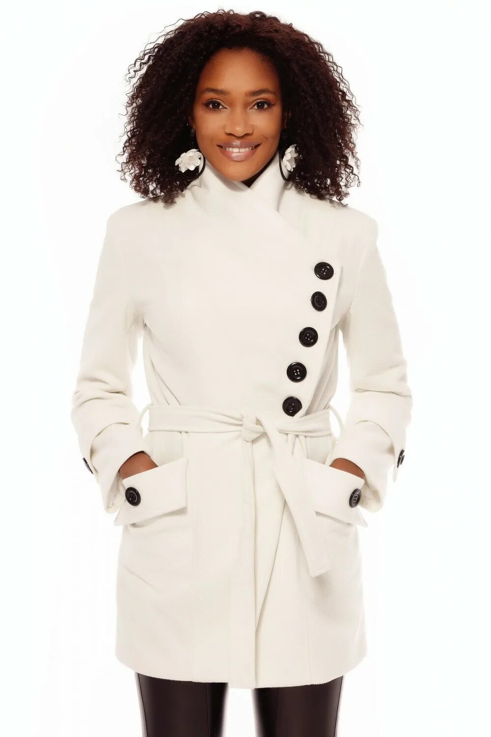 Рен белого. Женское пальто. Белое пальто. Женщина в пальто. Полупальто женское белое.