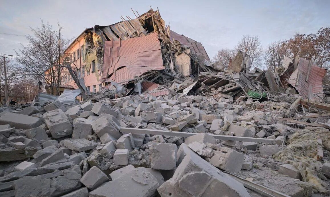 Ситуация в часов яре последние новости сегодня. Разрушенные школы Донецка. Разрушения на Украине. Артемовск разрушения.