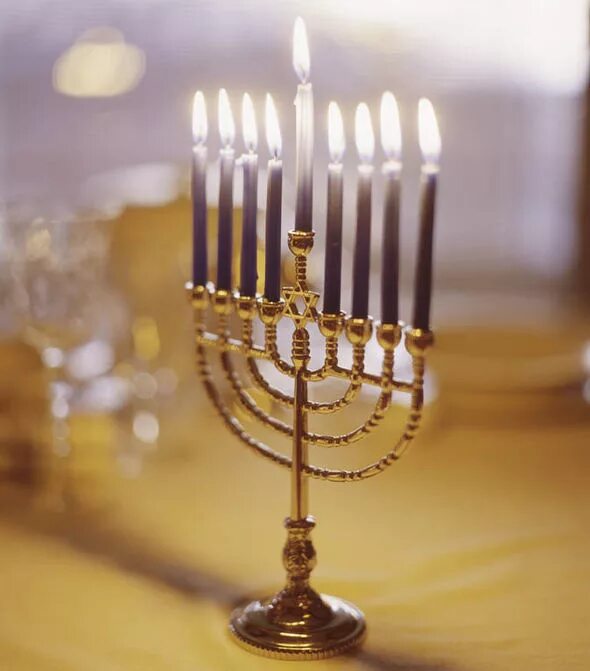 Семисвечник ханука. Свеча минора. Семисвечник менора символ. Семисвечник менора. Менора семисвечник парк победы.