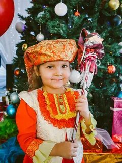 Новогодние персонажи на утренник