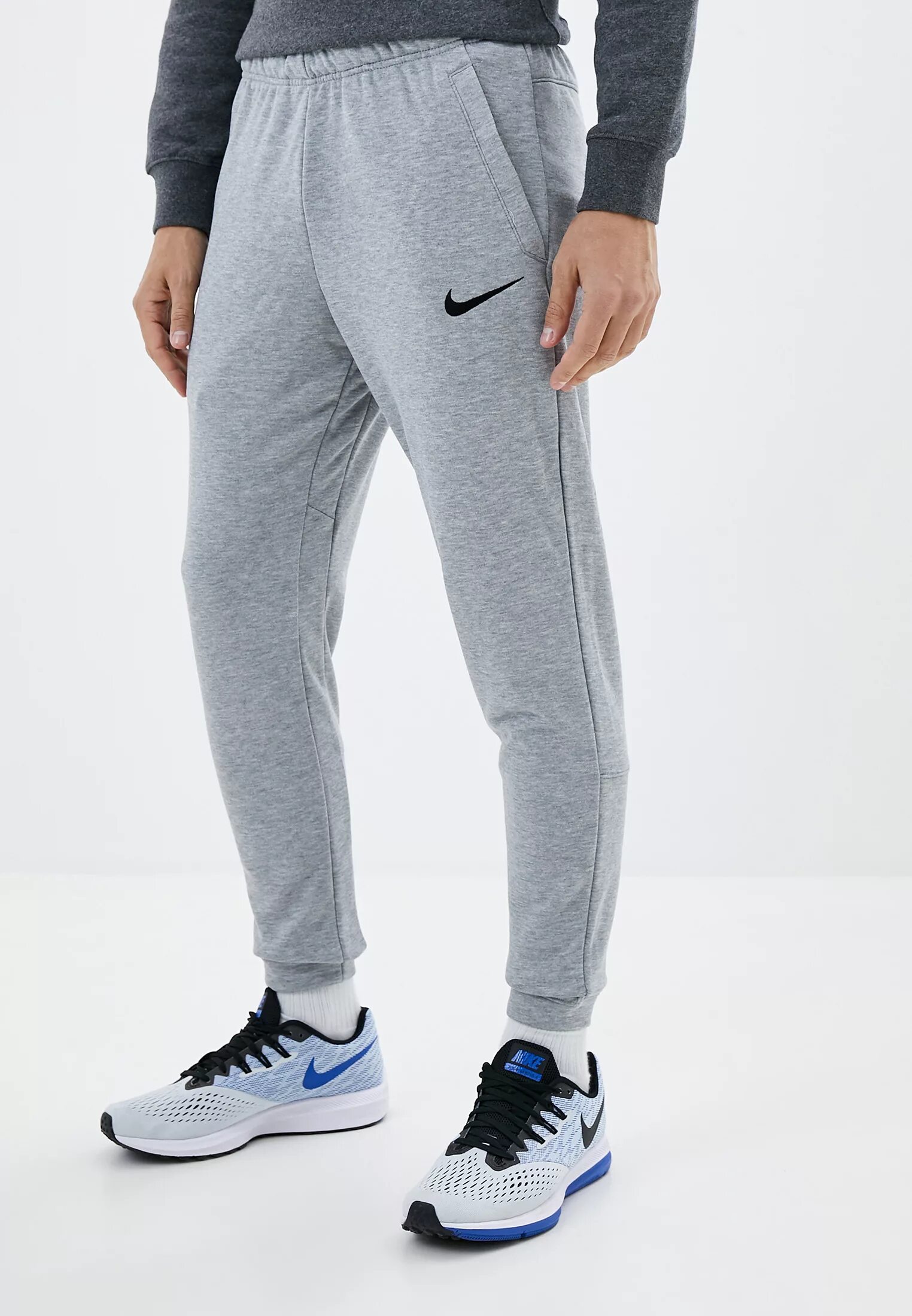 Брюки спортивные Nike Dri Fit. Серые штаны найк Dri-Fit. Штаны Nike Dri Fit мужские серые. Nike Sportswear штаны мужские серые.