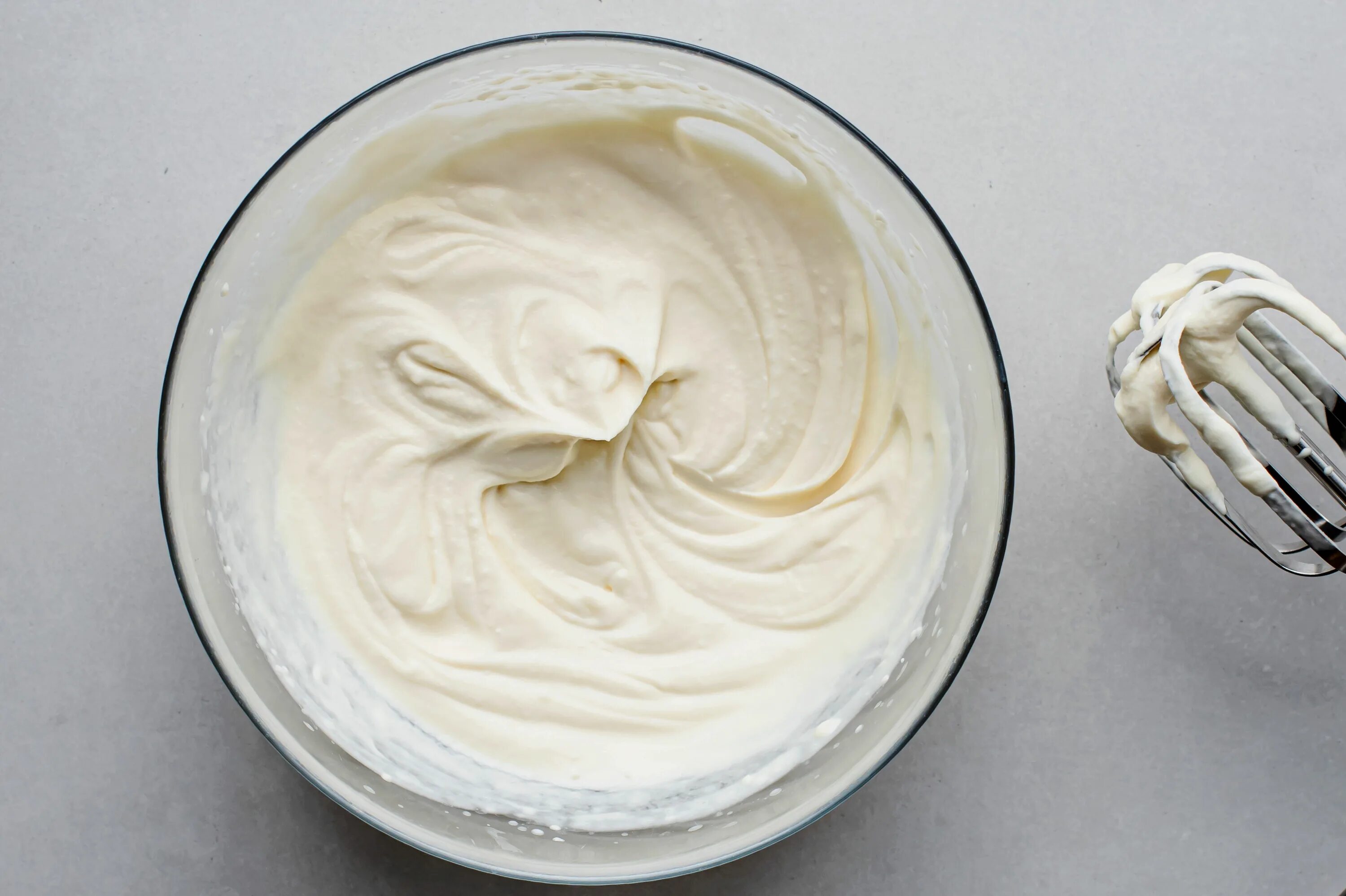 Крем из манки для торта. Торты с кремом на манке. Расслоенный крем.