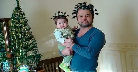 Отец присмотрел дочке