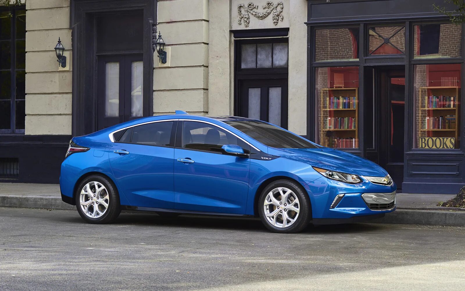 Вольт гибрид. Chevrolet Volt. Chevrolet Volt 2016. Chevrolet Volt II. Chevrolet Volt 1.