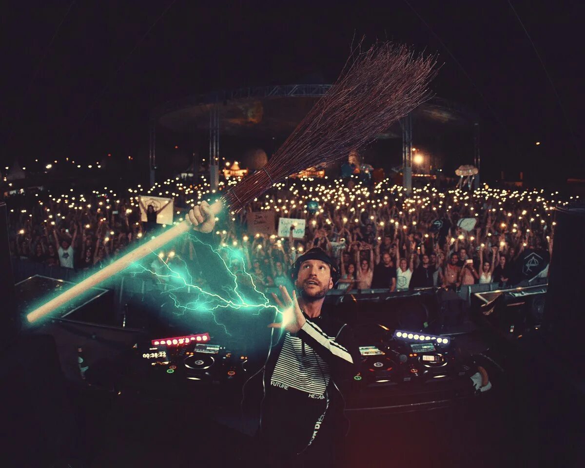 Outbreak nutrition f. First performance. Hummel свитшот мужской зеленый. Футболка png. P.