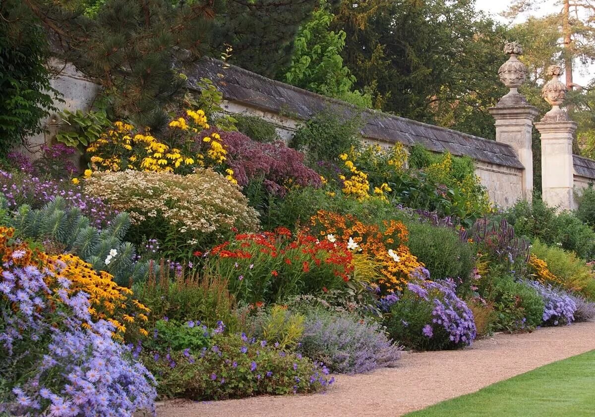 Миксбордер рокарий. Террасированный альпинарий. Растения на склоне. Рокарий каменистый сад. Террасированный альпинарий.
