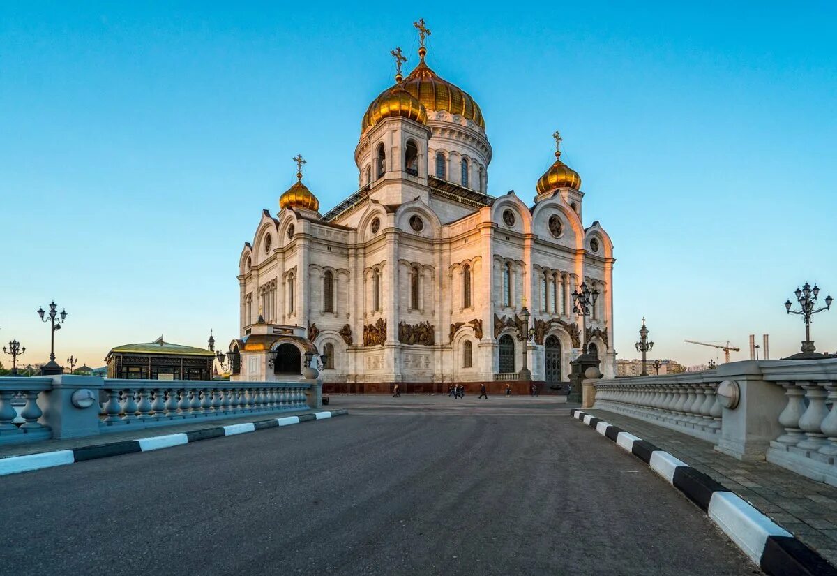 Как работает храм христа спасителя. Храм христа-спасителя, богоявленский. кафедральный собор храма христа спасителя, москва. храм христа спасителя в москве стиль. храм христа спасителя в петербурге.