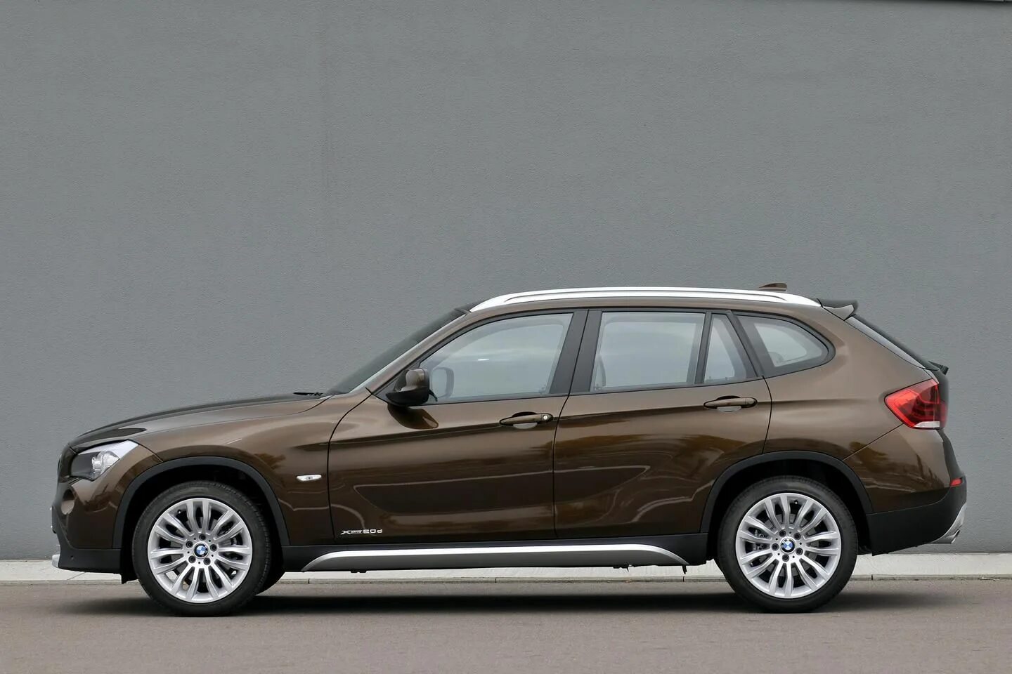 Bmw x1 2013. Bmw x1 2012. Bmw x1 хэтчбек. X 1 1 x 1 2011. Бмв х1 2007.