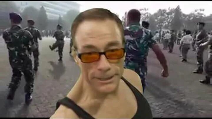 Танцующие под буй. Танцующие под буй. Военнослужащий khalwa alya nairi. Любительские танцы. Индонезия буй буй.