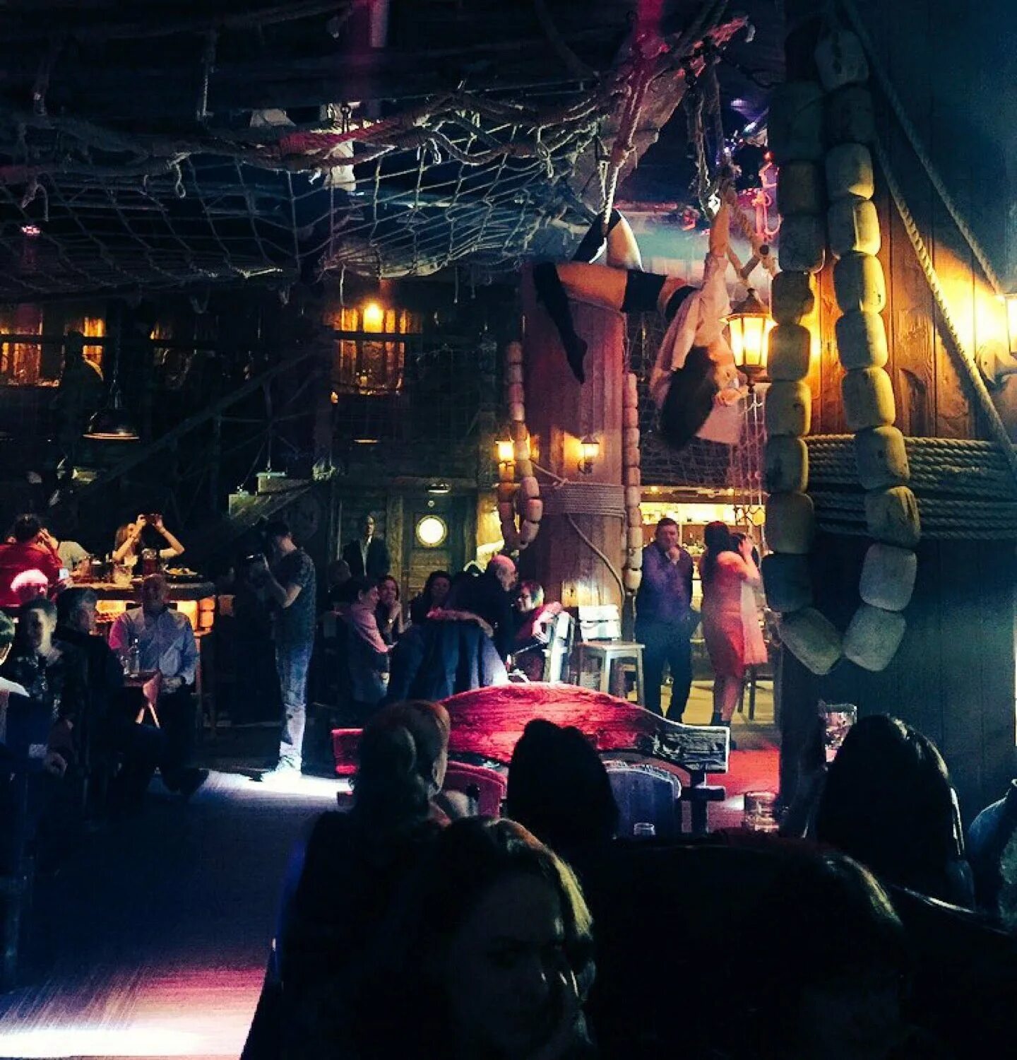 Сахалинская область южно-сахалинск шлакоблочная улица 24/2 трюм. Трюм южно-сахалинск фотоотчет. 1981 кафе трюм. Бар 123 южно сах. Трюм южно сахалинск.