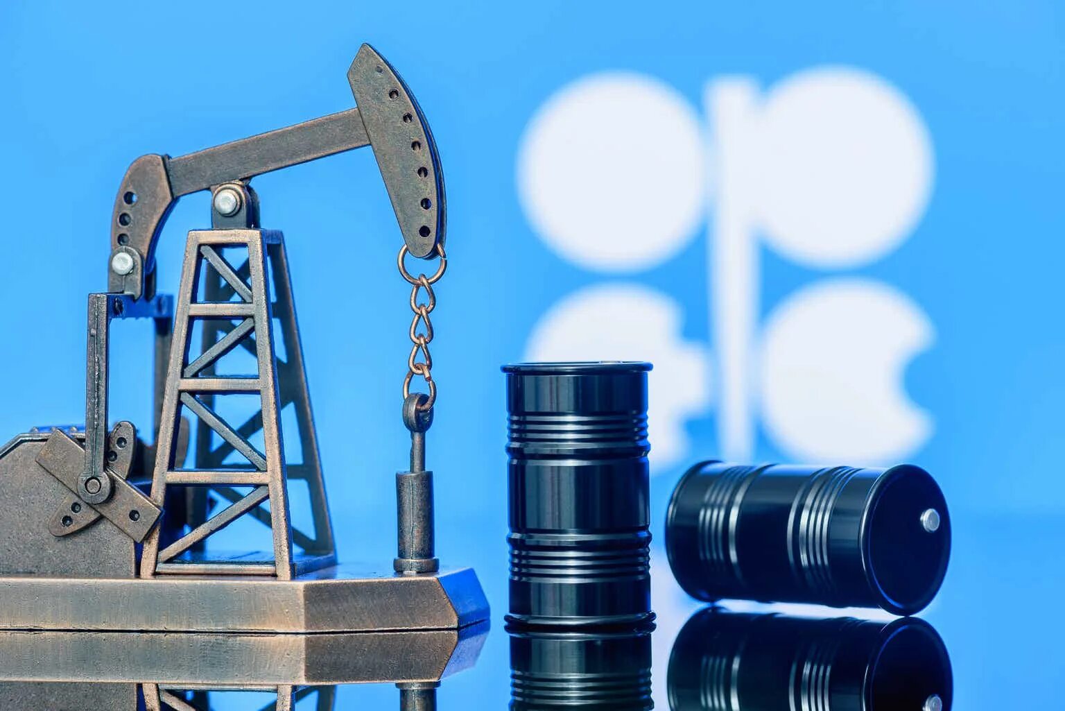 Нефтедоллары россии. Нефтедоллары. Petrodollar плакат. Нефть и деньги фото. Нефтяной доллар.