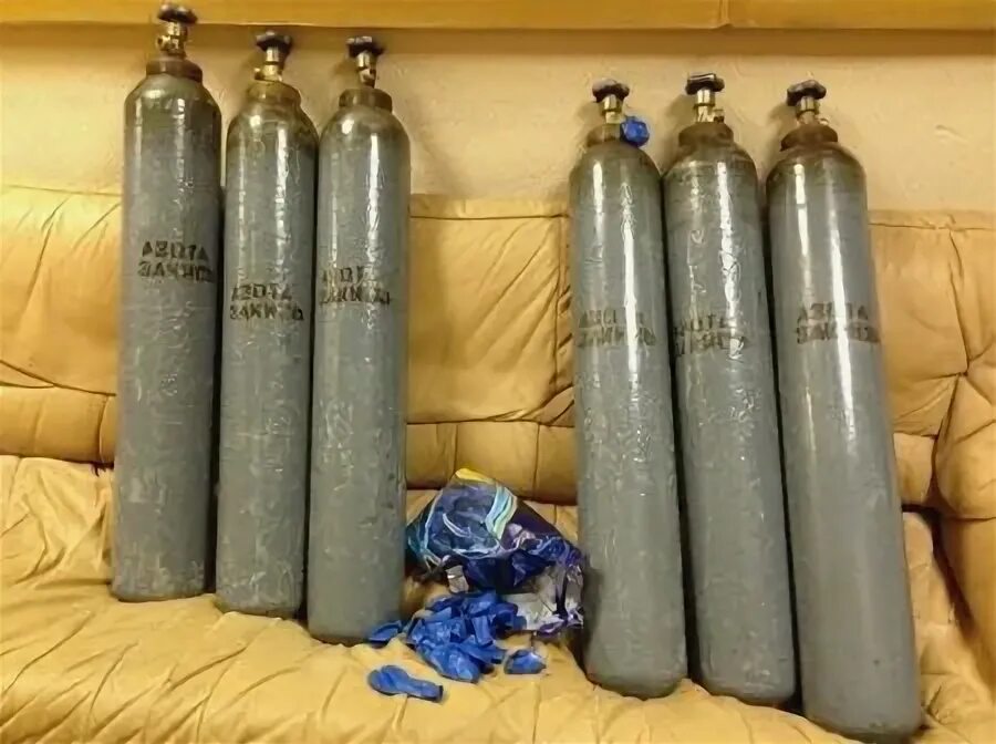 Пневматический желоб для закиси азота. Баллон с веселящим газом. Шары с закисью азота. Цвет баллона с закисью азота. Баллон с веселящим газом.