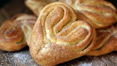 Плюшка московская с сахаром