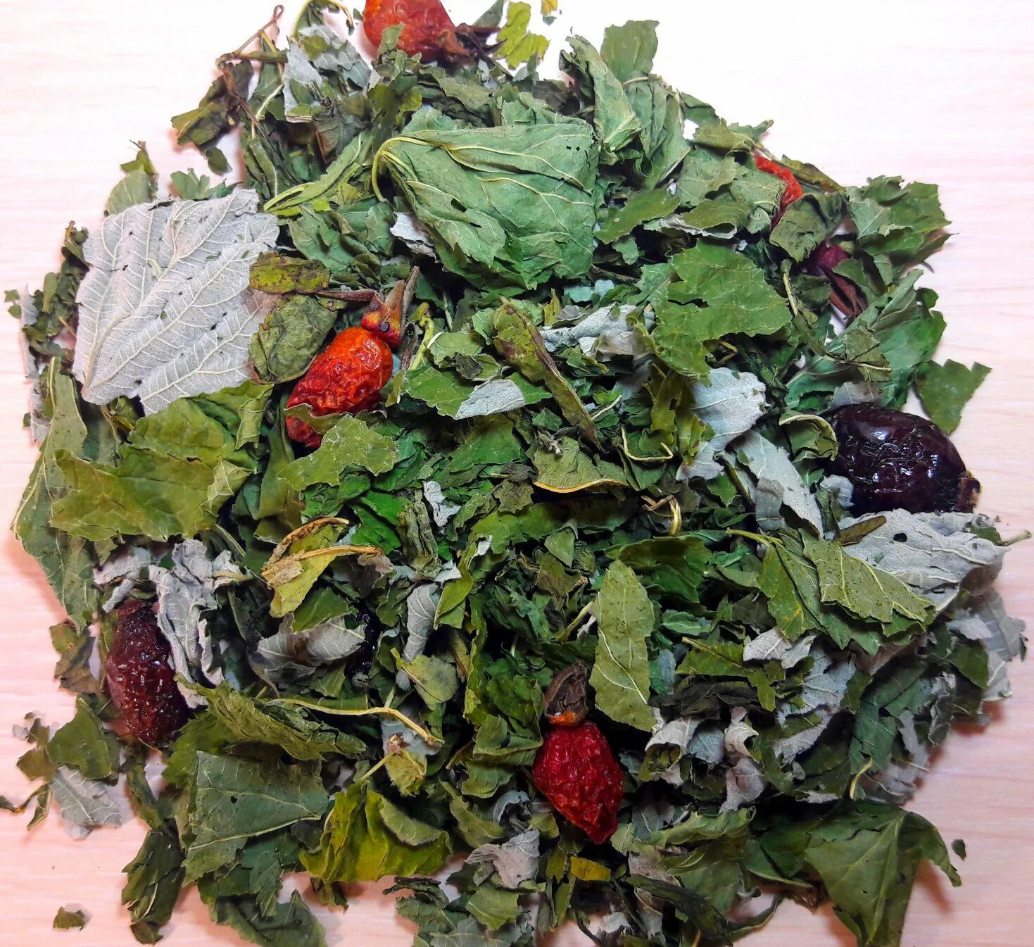 Ферментирование листьев малины. Чай "витаминный". Ферментированный чай из листьев земляники. Смородиновый чай ферментированный.