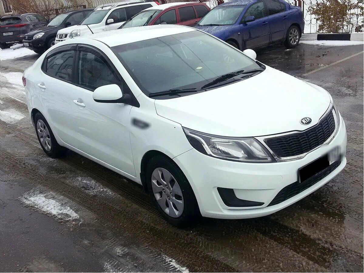 Авито киа с пробегом краснодарский край. Киа Рио 2023 белая. Белый, Kia Rio в855ос156. Киа Рио 2014 1.4 автомат. Чёрный седан Kia Rio III 1.4 at (107 л.с.).