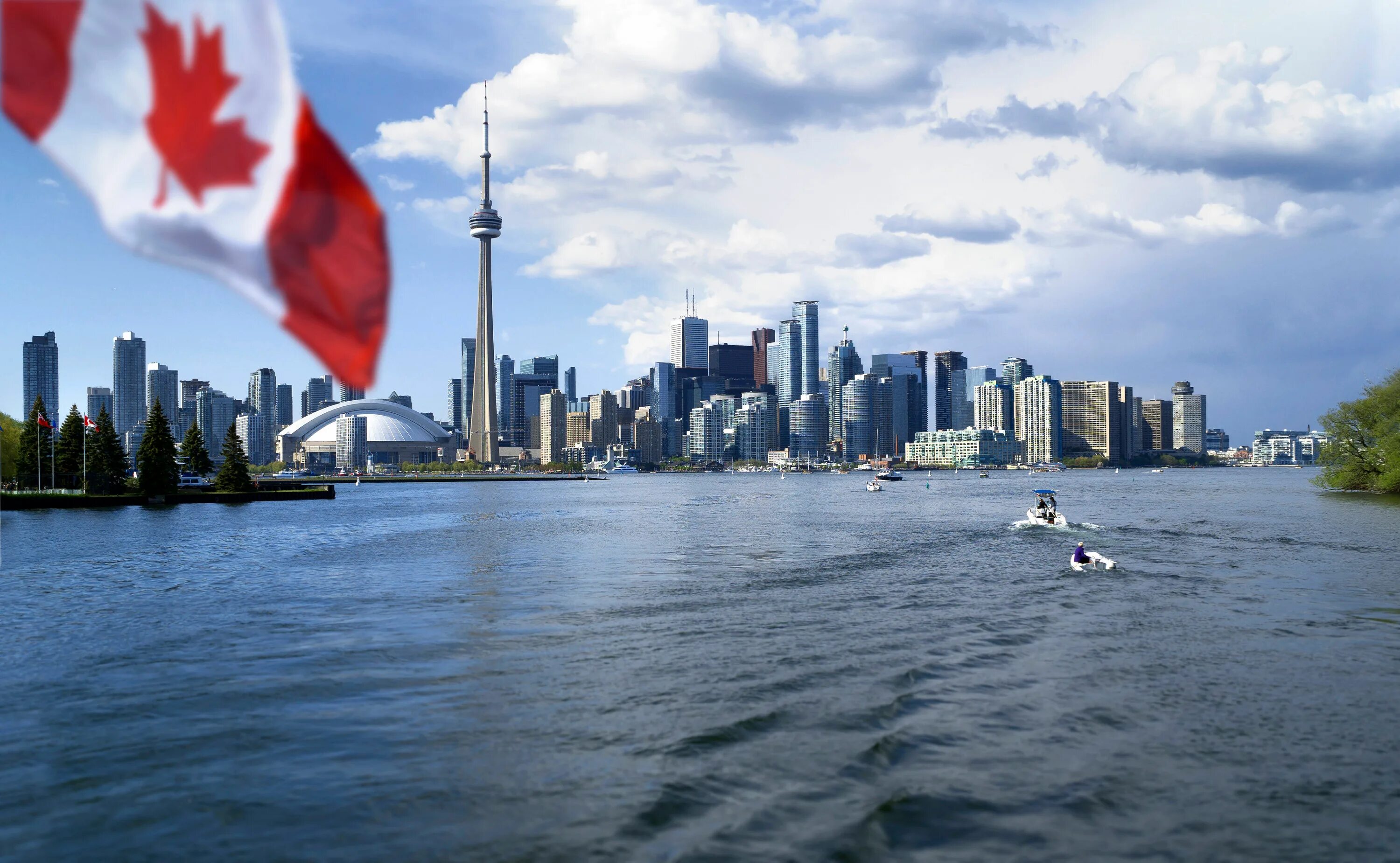 Канада самое главное. Канада столица Торонто. Канада пойтахти. Ист Гекл Канада. Канада Торонто флаг.