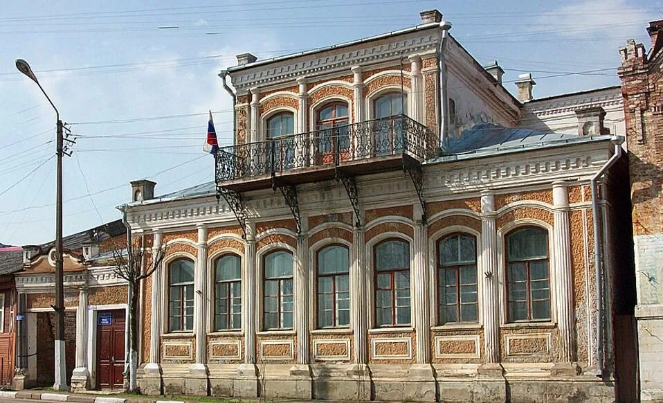 Дом купцов андреевых бежецк. Земская больница переславль. Красный холм тверской губернии. Здание магистрата торжок. Тверская губернская земская больница.