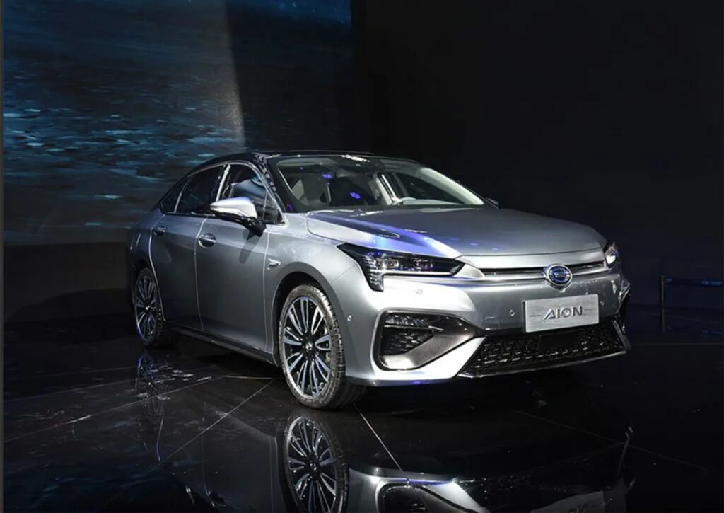 S 2019. Зенво 2019. Зенво tsr s. Макларен 720s spider. Вольво седан s60 2019.